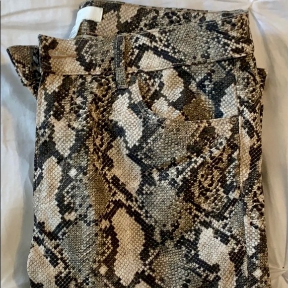 LN H & M SNAKESKIN FAUX LEATHER PANTS. - Picture 15 of 15
